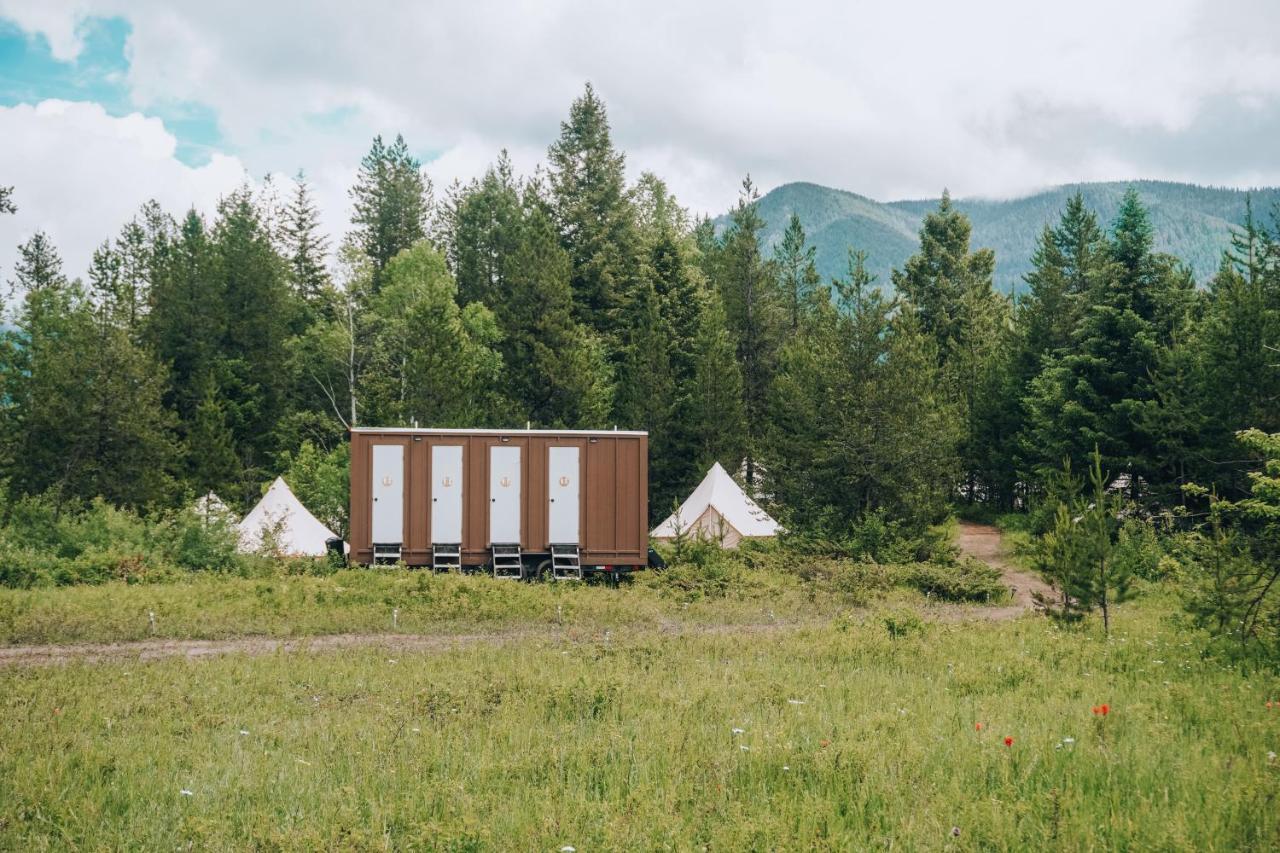 ホテル Wander Camp Glacier Coram エクステリア 写真